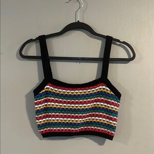 Black and Red‎ Sleeveless Fitted Crop Top